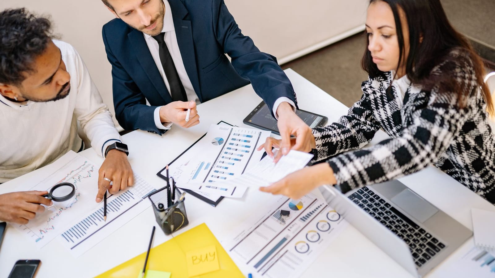 How to Choose the Right Software Development Company in 2024 — CodeAustral journal