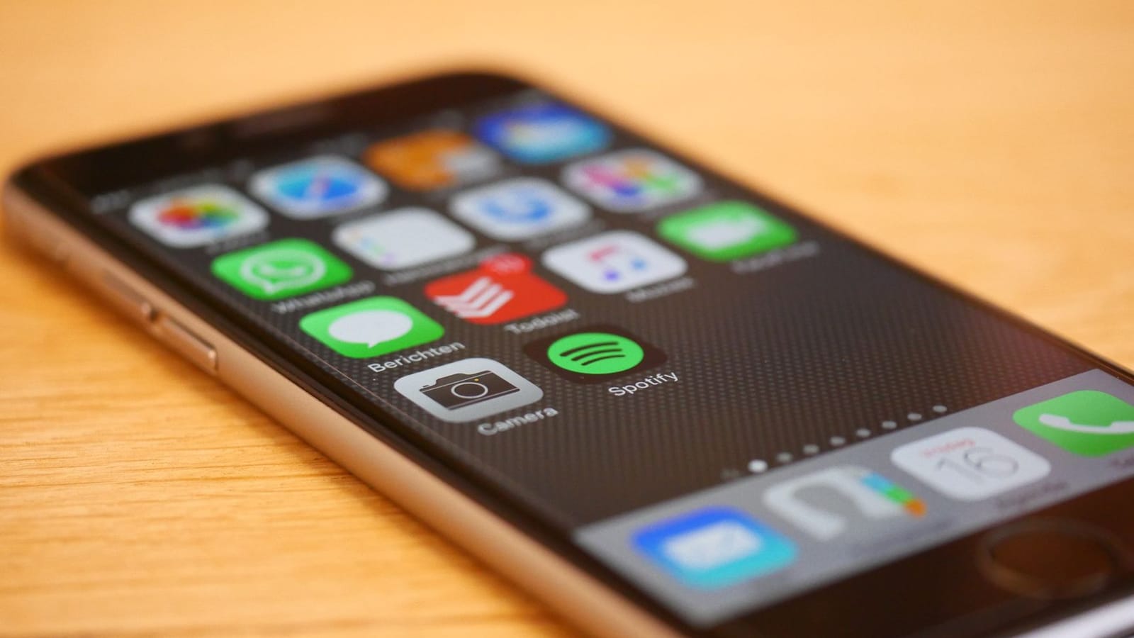 SwiftUI vs React Native in 2026: Performance, Cost & Developer Experience — CodeAustral journal